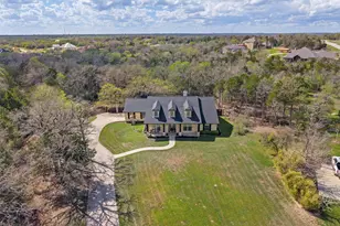 142 Carriage Ct, Bastrop, TX 78602 - Photo 31