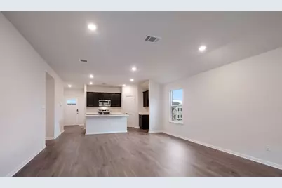 212 Rock Springs Drive, Marble Falls, TX 78654 - Photo 9