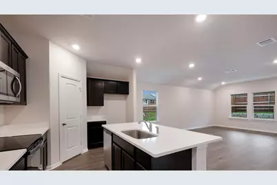 212 Rock Springs Drive, Marble Falls, TX 78654 - Photo 5