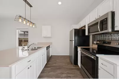 817 Circle Way, Jarrell, TX 76537 - Photo 13