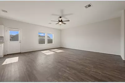 817 Circle Way, Jarrell, TX 76537 - Photo 5