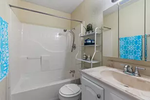 6718 Silvermine Dr, Austin, TX 78736 - Photo 17