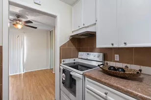6718 Silvermine Dr, Austin, TX 78736 - Photo 11