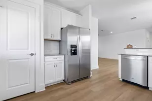 140 Darlington Ct, Liberty Hill, TX 78642 - Photo 13