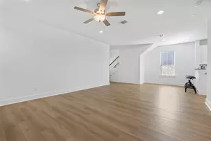 140 Darlington Ct, Liberty Hill, TX 78642 - Photo 11