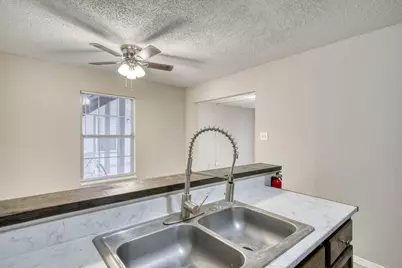 2000 Kazmeier Plaza, Bryan, TX 77802 - Photo 19