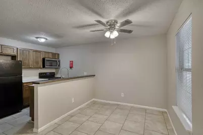 2000 Kazmeier Plaza, Bryan, TX 77802 - Photo 15