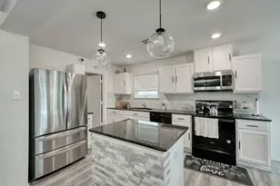 13608 Abigail Adams St, Manor, TX 78653 - Photo 9