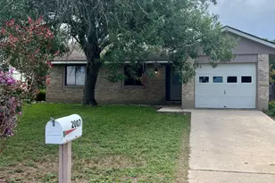 2007 Castle Gate Cir, San Marcos, TX 78666 - Photo 1