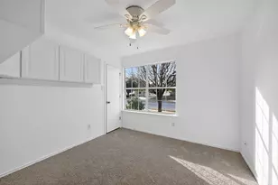 316 Flinn St, Hutto, TX 78634 - Photo 17