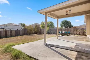 203 Altamont St, Hutto, TX 78634 - Photo 13