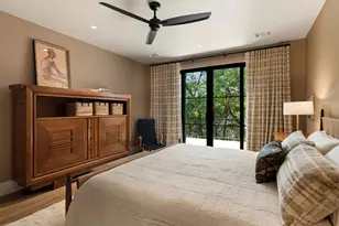 3216 Tarryhollow Dr, Austin, TX 78703 - Photo 21