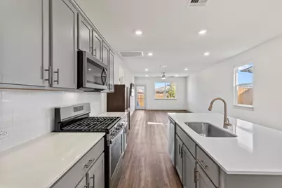 7704 Jacobean Way, Austin, TX 78724 - Photo 9