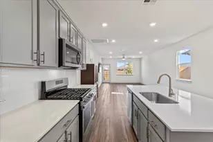 7704 Jacobean WY, Austin, TX 78724 - Photo 9