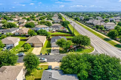 101 Adamae Lane, Hutto, TX 78634 - Photo 5
