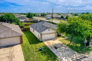 101 Adamae Ln, Hutto, TX 78634 - Photo 3