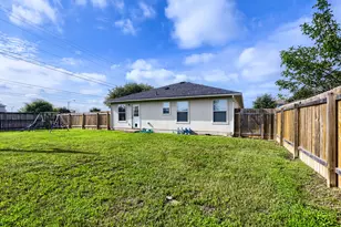 101 Adamae Ln, Hutto, TX 78634 - Photo 11