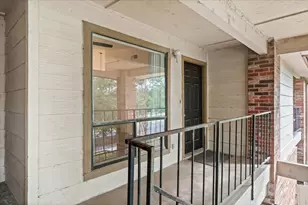 1705 Crossing Pl, Austin, TX 78741 - Photo 3