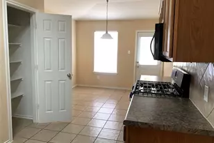 2338 Green Meadows Ln, Buda, TX 78610 - Photo 9