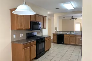 2338 Green Meadows Ln, Buda, TX 78610 - Photo 7