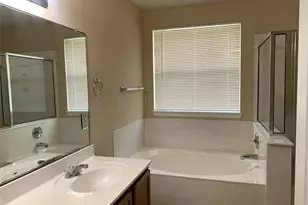 2338 Green Meadows Ln, Buda, TX 78610 - Photo 11