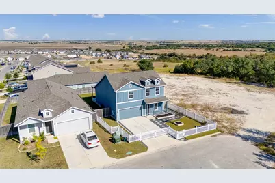 205 Rooster Way, Jarrell, TX 76537 - Photo 29