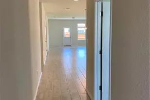 1229 Cliffbrake Wy, Georgetown, TX 78626 - Photo 5