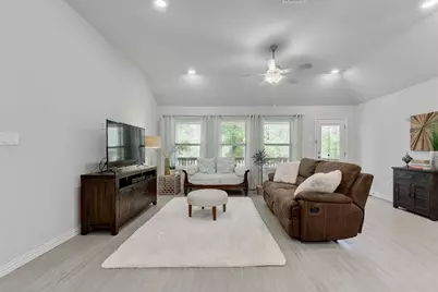 232 Tangled Brush Drive, Manchaca, TX 78652 - Photo 11