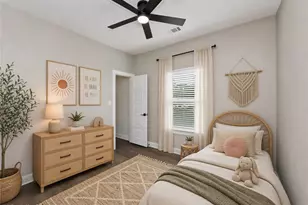121 S Kanaio Dr, Bastrop, TX 78602 - Photo 15