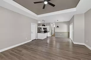 121 S Kanaio Dr, Bastrop, TX 78602 - Photo 23