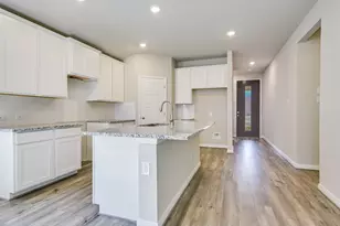 807 Universal Dr, Hutto, TX 78634 - Photo 3