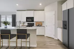 807 Universal Dr, Hutto, TX 78634 - Photo 7