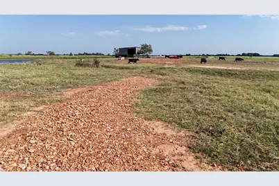 2039 County Road 326, Giddings, TX 78942 - Photo 13