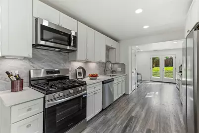 7309 Blessing Avenue, Austin, TX 78752 - Photo 7
