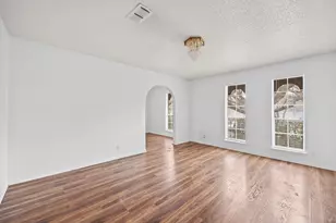 6508 Auburndale St, Austin, TX 78723 - Photo 9