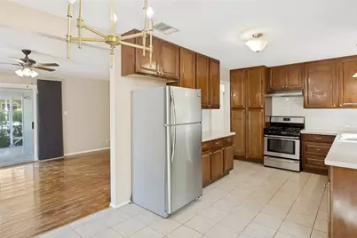 1405 Broadmoor Drive, Austin, TX 78723 - Photo 9