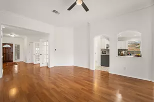 1106 Woodview Dr, Leander, TX 78641 - Photo 9