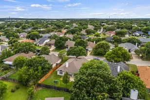1106 Woodview Dr, Leander, TX 78641 - Photo 35