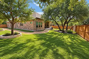 221 Lake Rim Cir, Georgetown, TX 78633 - Photo 3