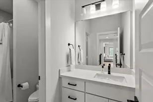 8404 Ambergill Ct, Austin, TX 78744 - Photo 25