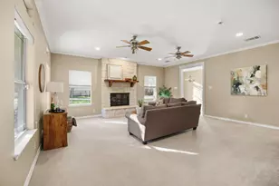 226 Cedar Hills Dr, Elgin, TX 78621 - Photo 5