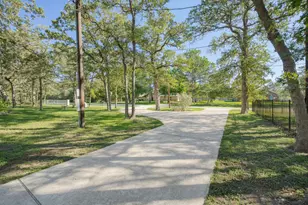 226 Cedar Hills Dr, Elgin, TX 78621 - Photo 37