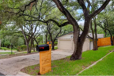 2 Timbercrest Street, San Marcos, TX 78666 - Photo 5