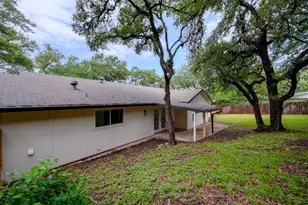 2 Timbercrest St, San Marcos, TX 78666 - Photo 29