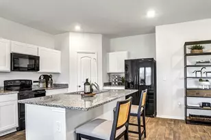 11524 Rush Ln, Elgin, TX 78621 - Photo 11