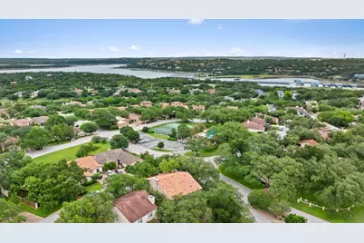 201 Crescent Bluff, Lakeway, TX 78734 - Photo 39