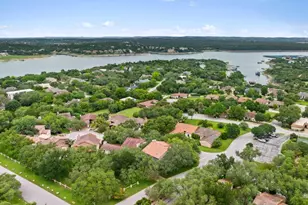201 Crescent Bluff, Lakeway, TX 78734 - Photo 35