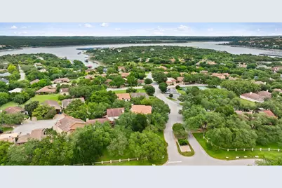 201 Crescent Bluff, Lakeway, TX 78734 - Photo 39
