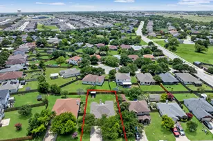 105 Lakemont Dr, Hutto, TX 78634 - Photo 29