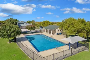 105 Lakemont Dr, Hutto, TX 78634 - Photo 39